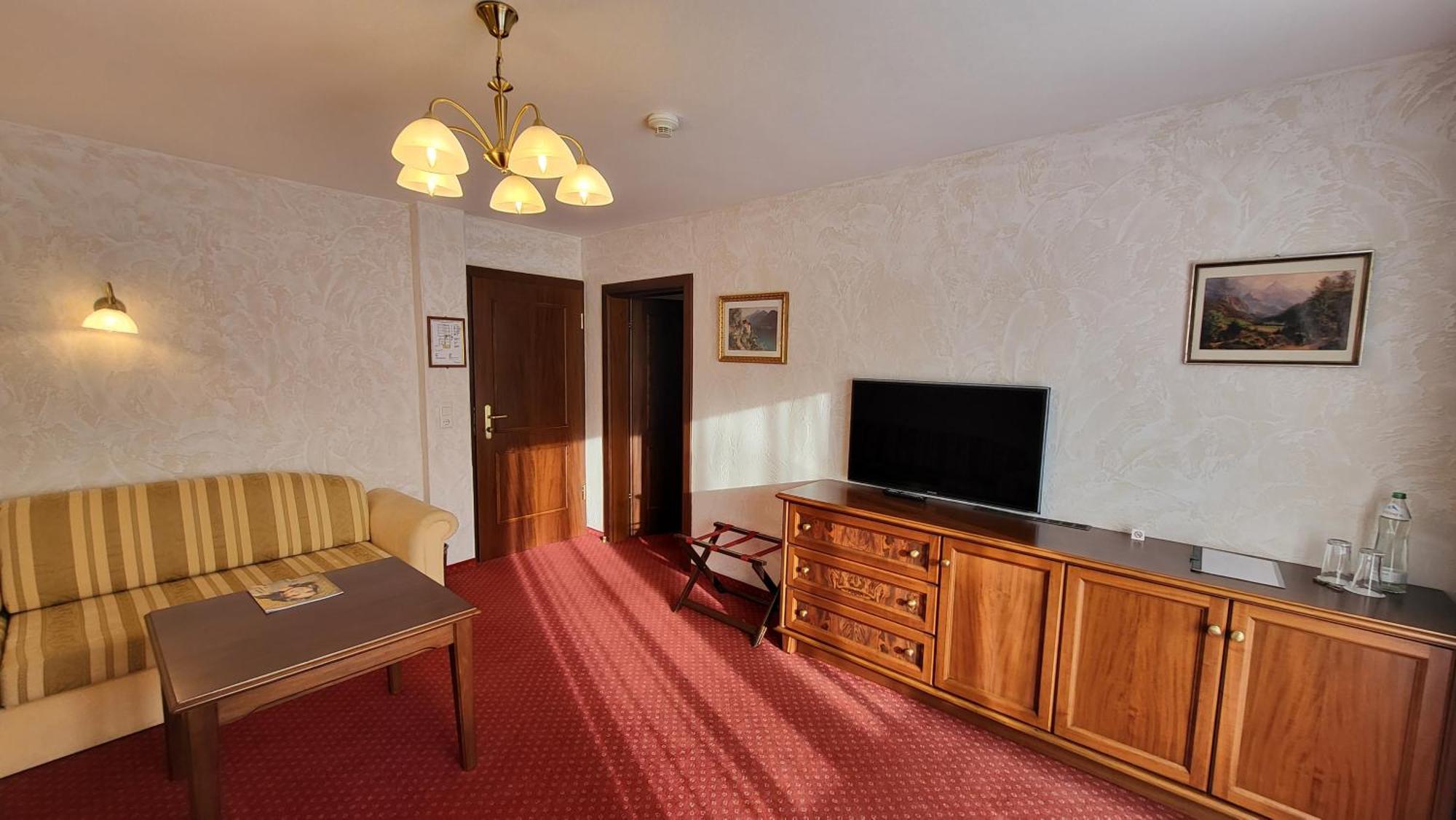 Hotel-Restaurant Batzenhaeusl İnnsbruck Oda fotoğraf