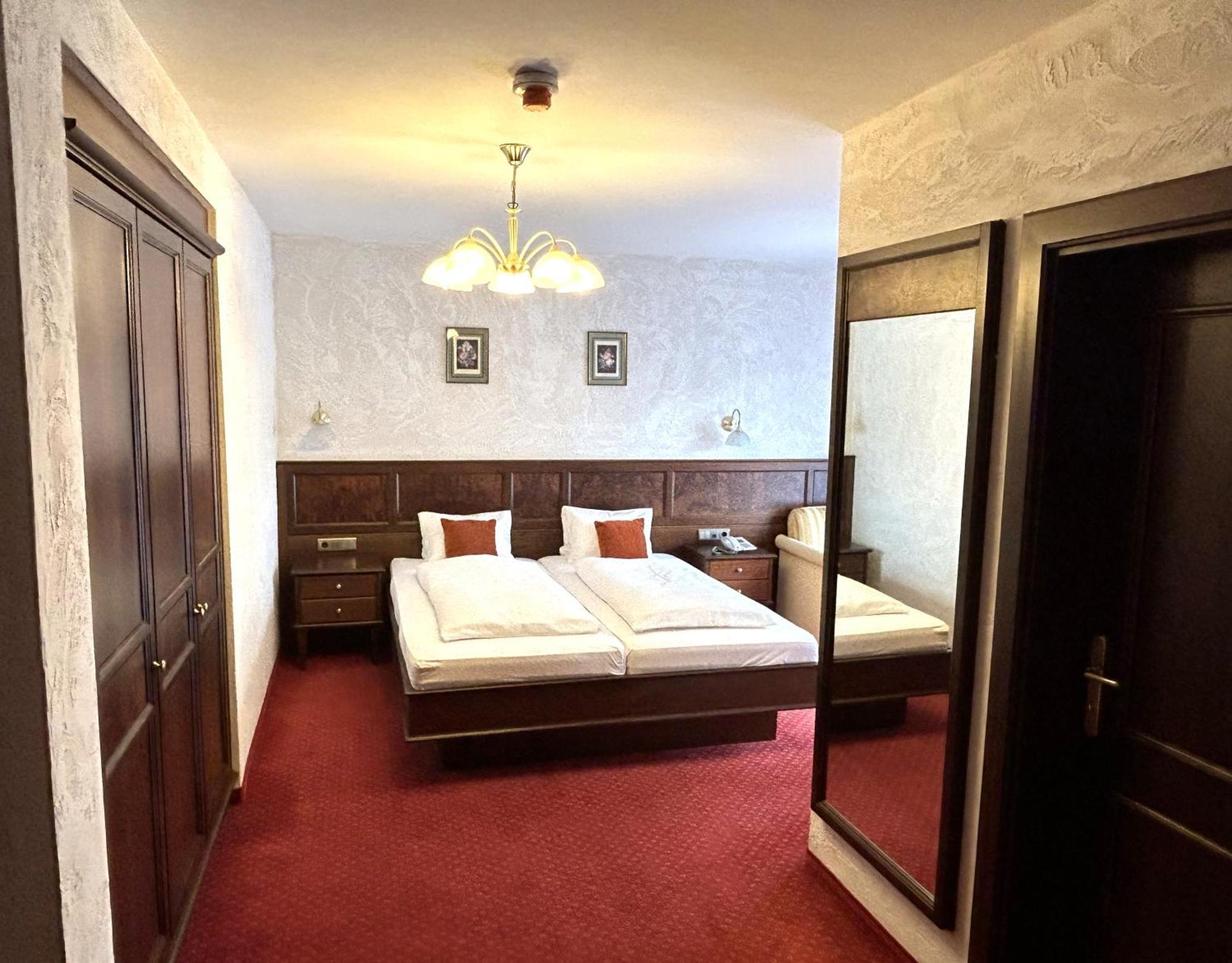 Hotel-Restaurant Batzenhaeusl İnnsbruck Dış mekan fotoğraf