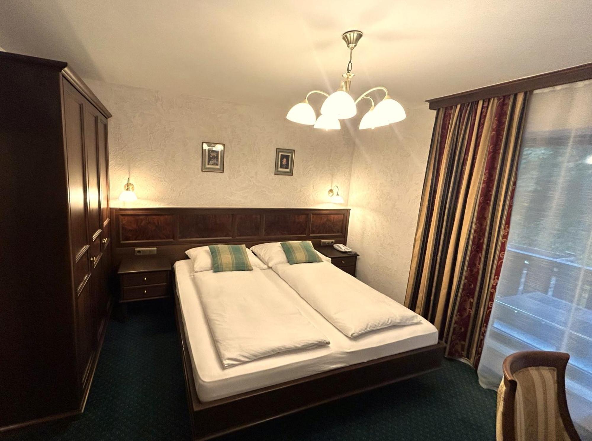 Hotel-Restaurant Batzenhaeusl İnnsbruck Dış mekan fotoğraf